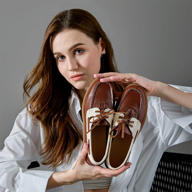 British Style Leather Boat Shoes for Women Contrast Color Lace-Up Loafers in Black/Brown - Image 2